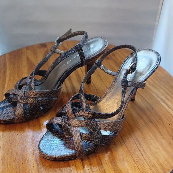 Bandolino Strappy Brown/Black Faux Snakeskin Open Toe 3.5" Heels size 6.5 M - Picture 11 of 11
